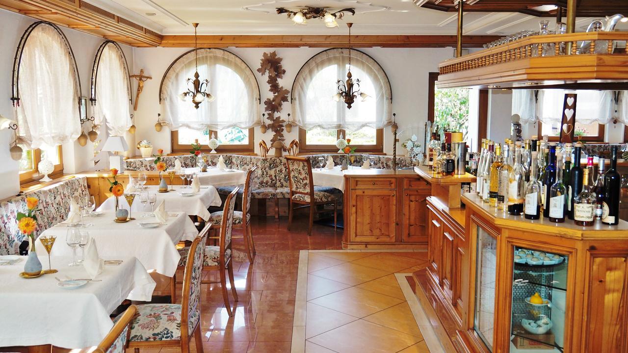 Hotel Schwarzenbergs Traube Glottertal Eksteriør billede
